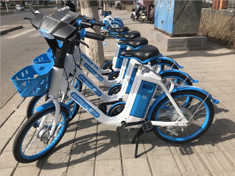 本子小马开大车 我非常乐意为你提供帮助